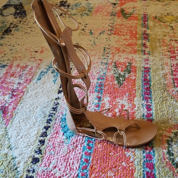 Sandals - Picture 3 of 4